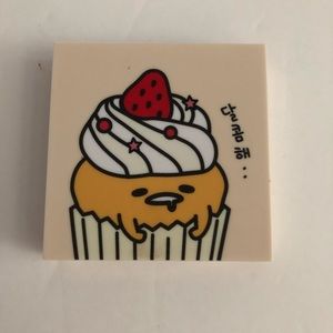Holika Holika Gudetama Eyeshadow Palette